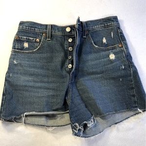 Levi’s Ribcage women’s shorts